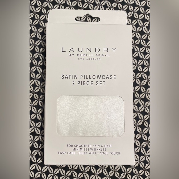 SATIN Pillowcases LAUNDRY by Shelli Segal Luxury IVORY Satin Pillowcase Set NIB - Picture 8 of 8
